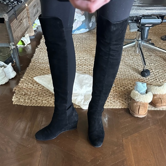Stuart weitzman black suede over the knee boots - wedge heel. Size 7.5 - Picture 5 of 6